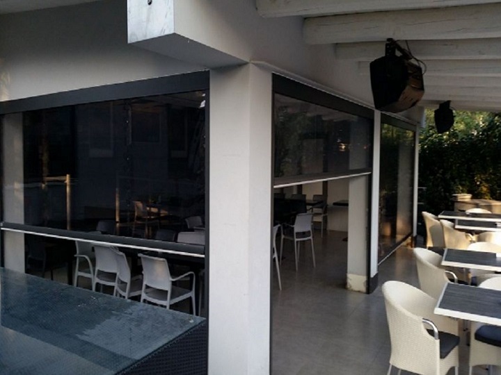 TENDE IN PVC PER CHIUSURE ESTERNI DI BAR E RISTORANTI